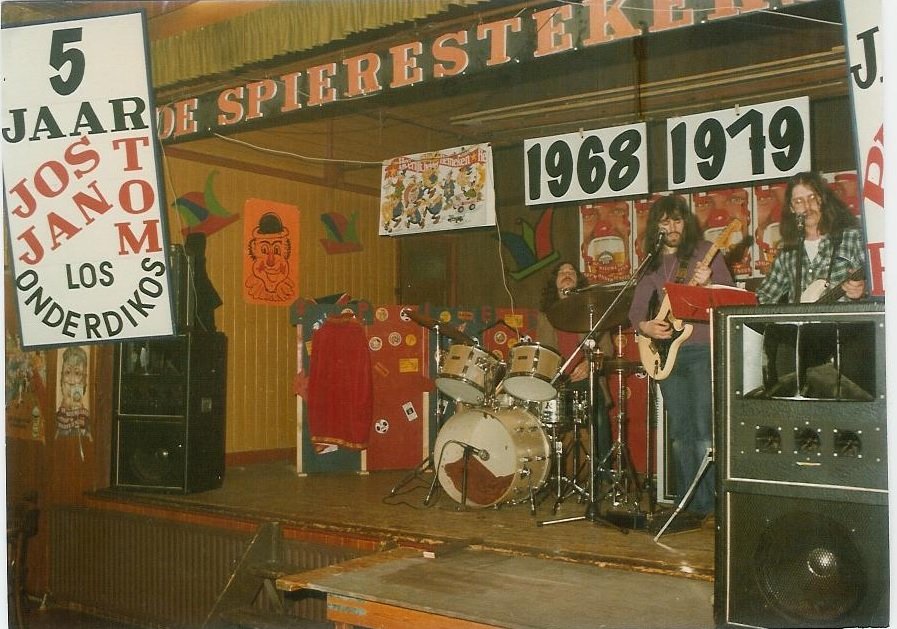 Los Onder Dikos 5 jarig bestaan