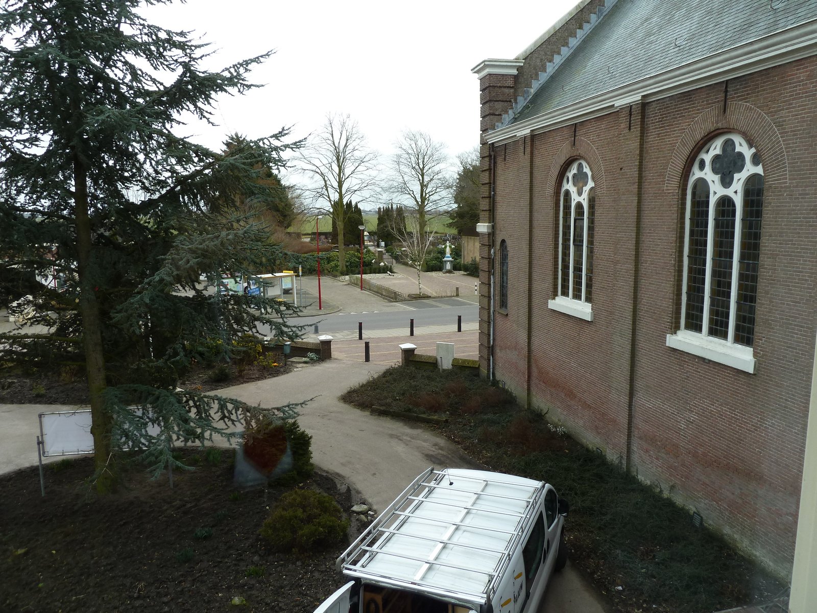 2015 febr. Zijgevel van kerk