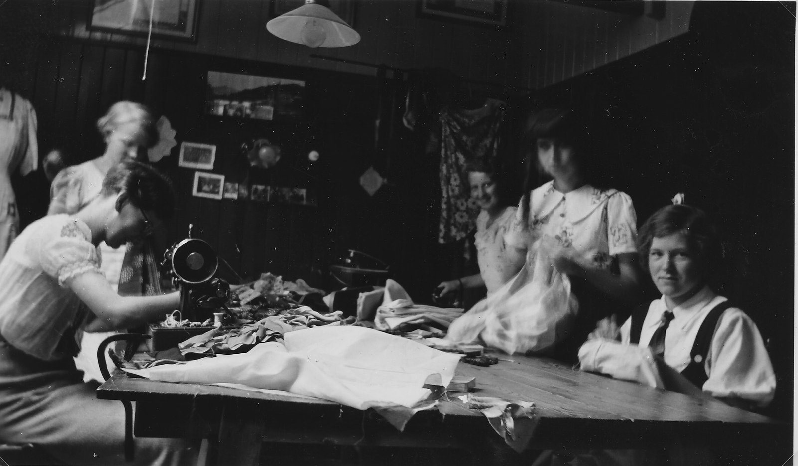 Naailes, augustus 1937