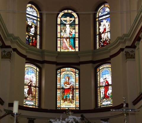 glas in lood kerk