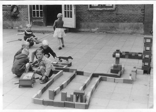 Bouwen met blokken, 1960